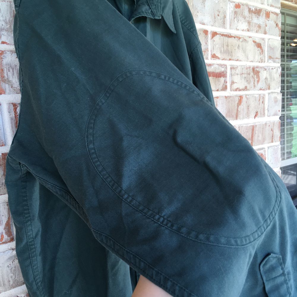 Cabela's Hunter Green Elbow Patch Button Down XLT - Picture 4 of 5